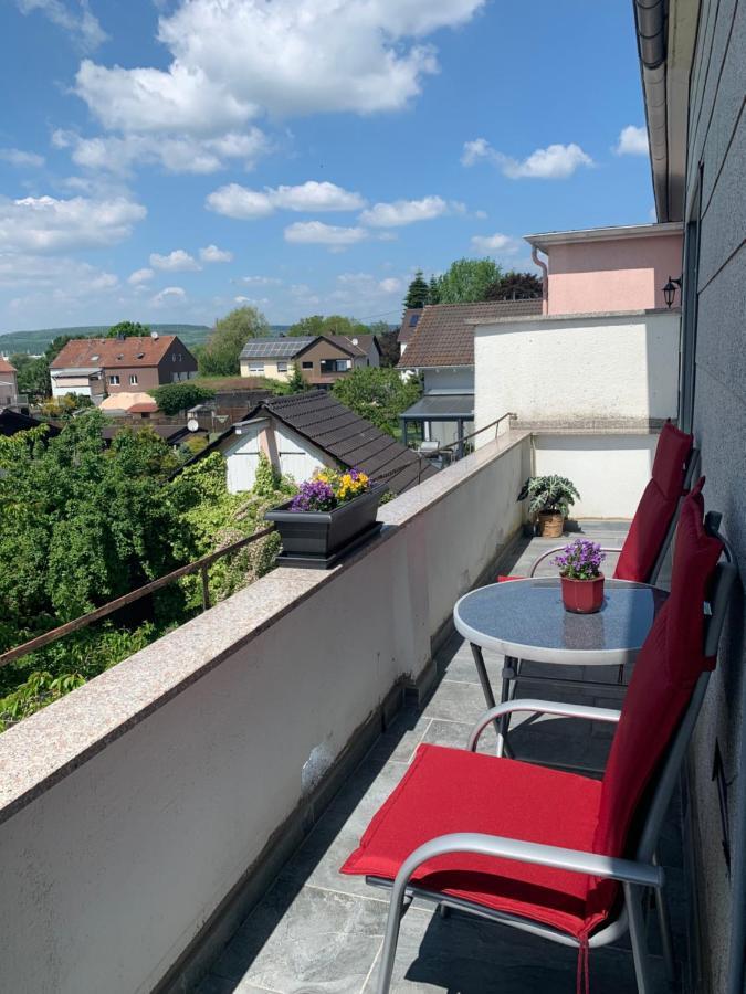 Moderne Ferienwohnung Mit Balkon Im Schoenen Saarland Dillingen an der Saar Exterior photo